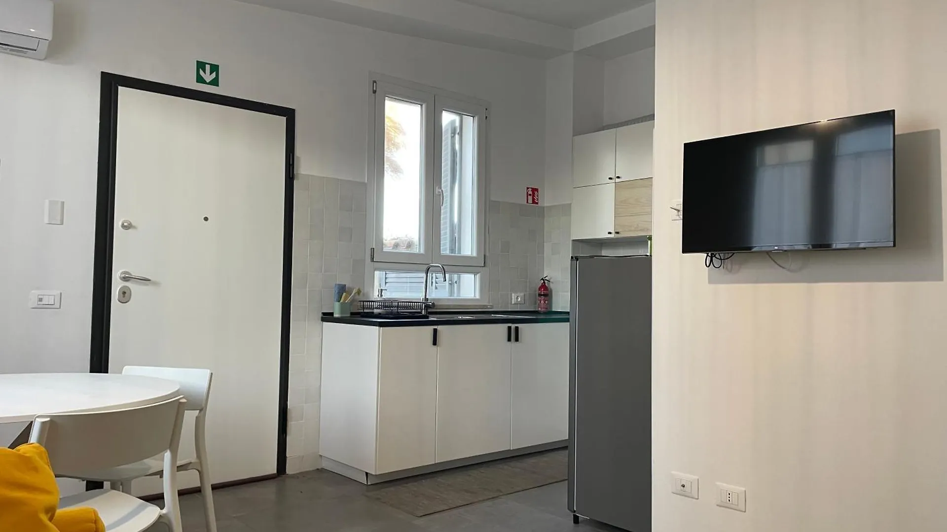 Casa Sul Mare Con Accesso Diretto In Spiaggia I Focene Italy